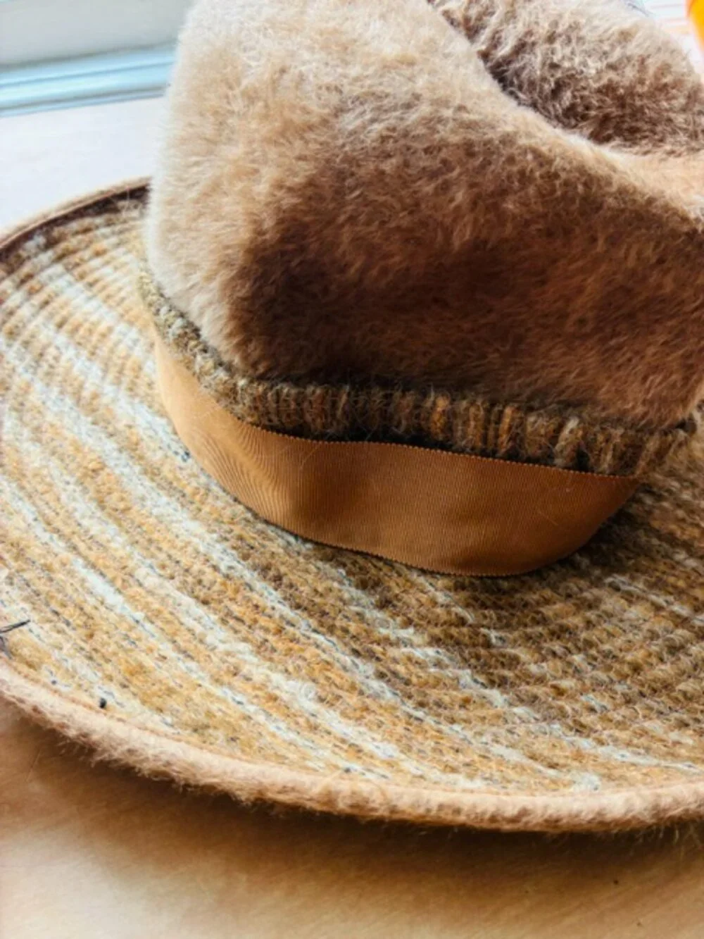 Vintage 1960s Leslie James hat